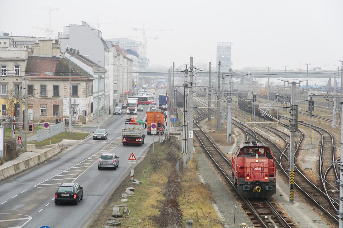 ÖBB 2070 016 // Aufgenommen in Wien vom Haltepunkt Wien Praterkai. // 27. januar 2020