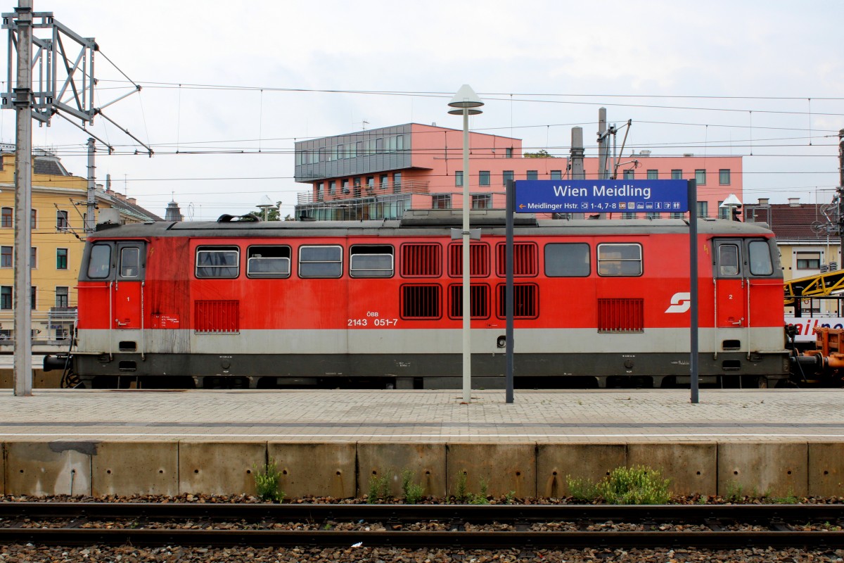 ÖBB 2143 051-7 Bahnhof Wien-Meidling am 11. Juli 2014.
