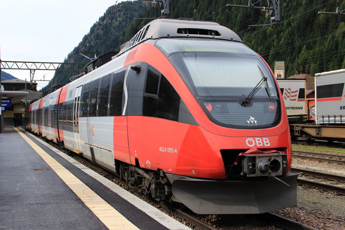 ÖBB 4024 095-4 als REX von Wörgl Hbf. Hier kurz nach der Ankunft im Zugendbahnhof Brenner/Brennero am 03.09.2014