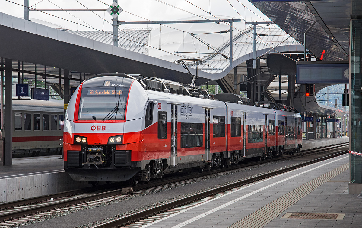 ÖBB Cityjet 4746 004 als S5 4139 nach Spielfeld Straß, Graz Hbf, 08.05.2016. 