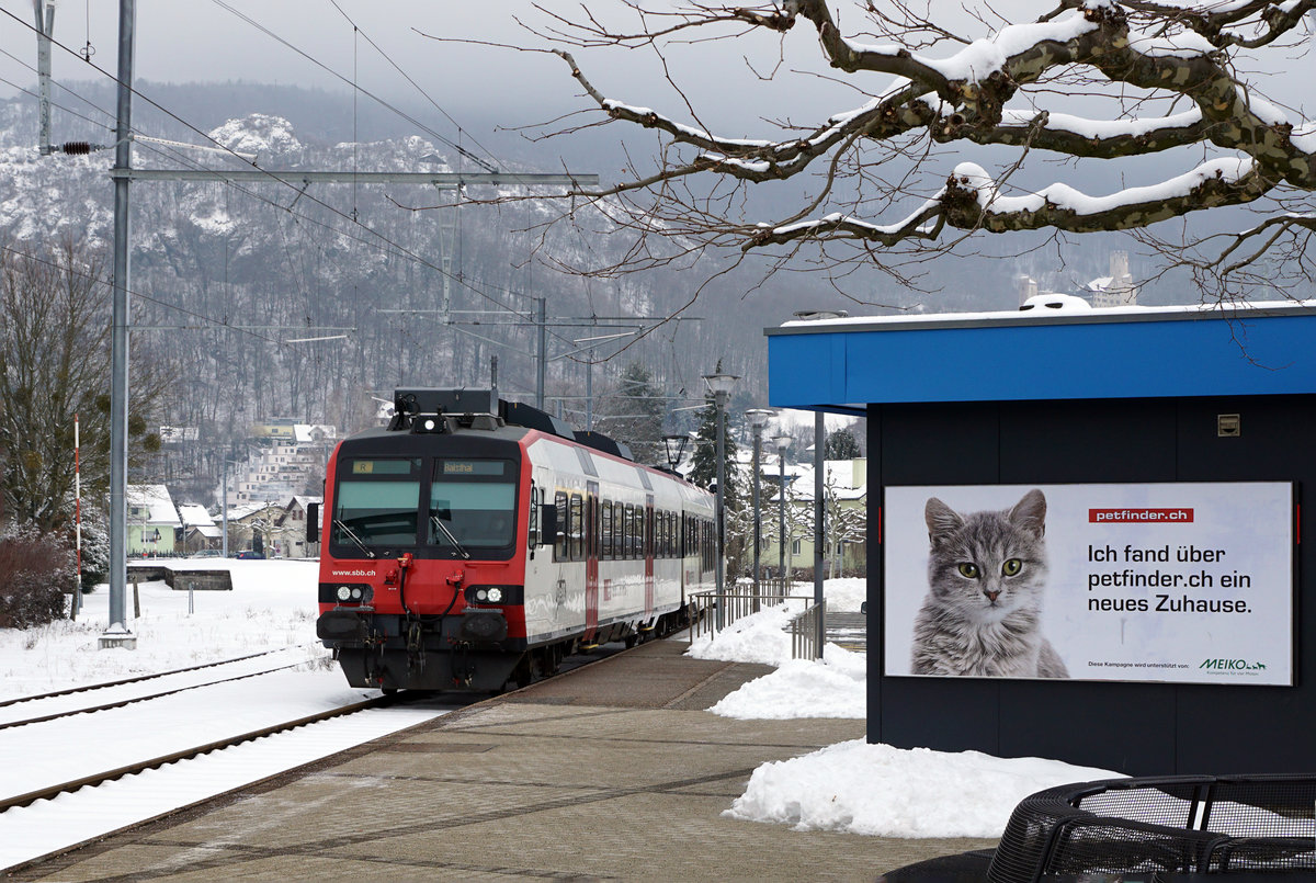 OeBB: Einfahrt des R 26056 in Oensingen am 3. März 2018 auf Gleis 5.
Foto: Walter Ruetsch