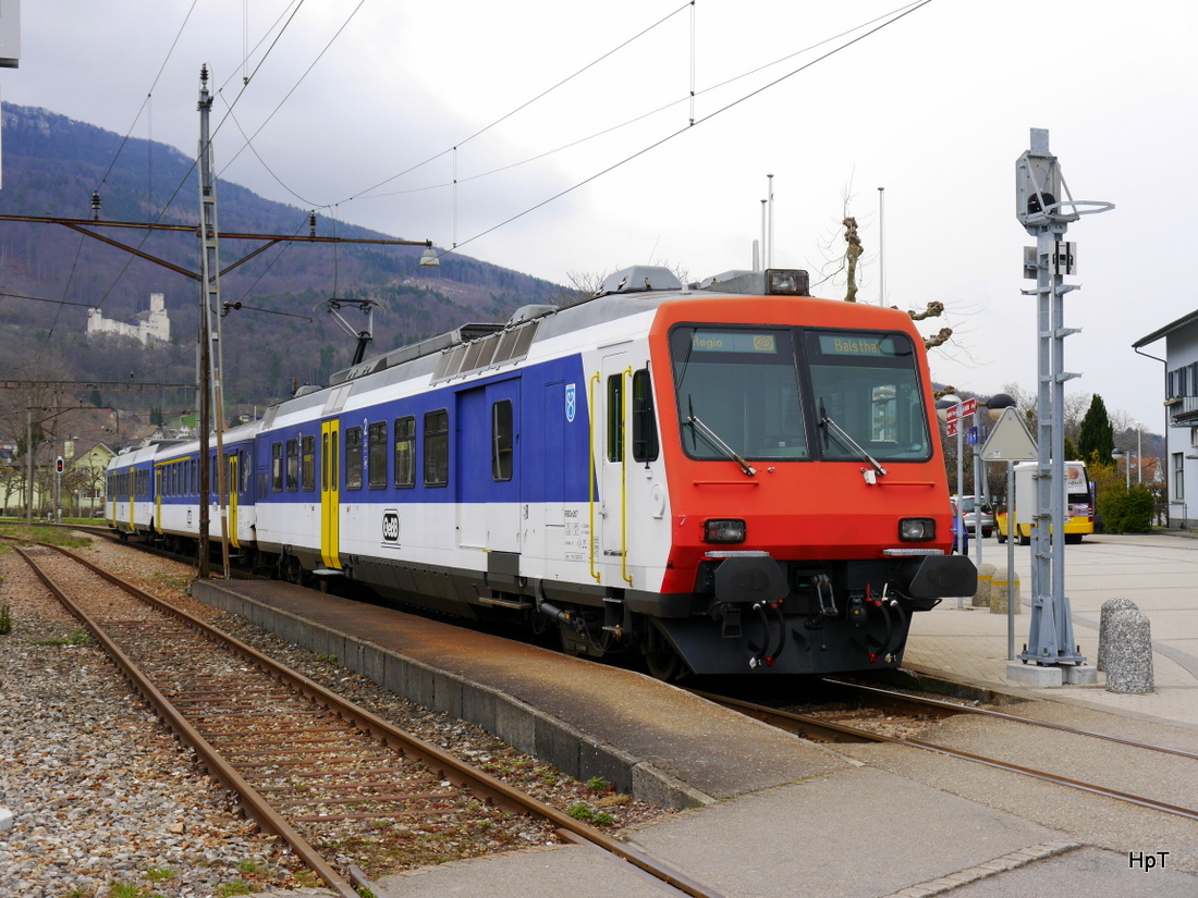 OeBB - Regio nach Balsthal im Bahnhof Oensingen am 25.03.2015