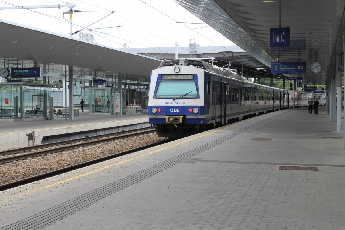 ÖBB Schnellbahn (S-Bahn) Wien: S7 (4020 280-6) Praterstern am 9. Juli 2014.