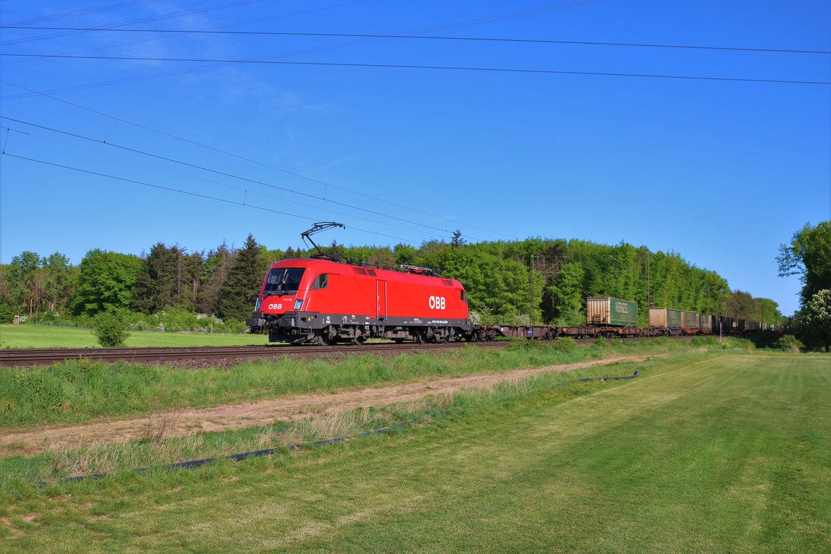 ÖBB Siemens Taurus 1116 136-3 mit KLV am 25.04.20 in Mainz Bischofsheim Netztrennstelle 