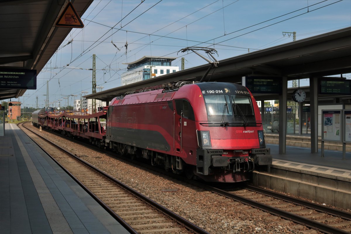 ÖBB Siemens Taurus 1216 014-1 mit Nightjet in Rosenheim Bhf am 13.08.20 