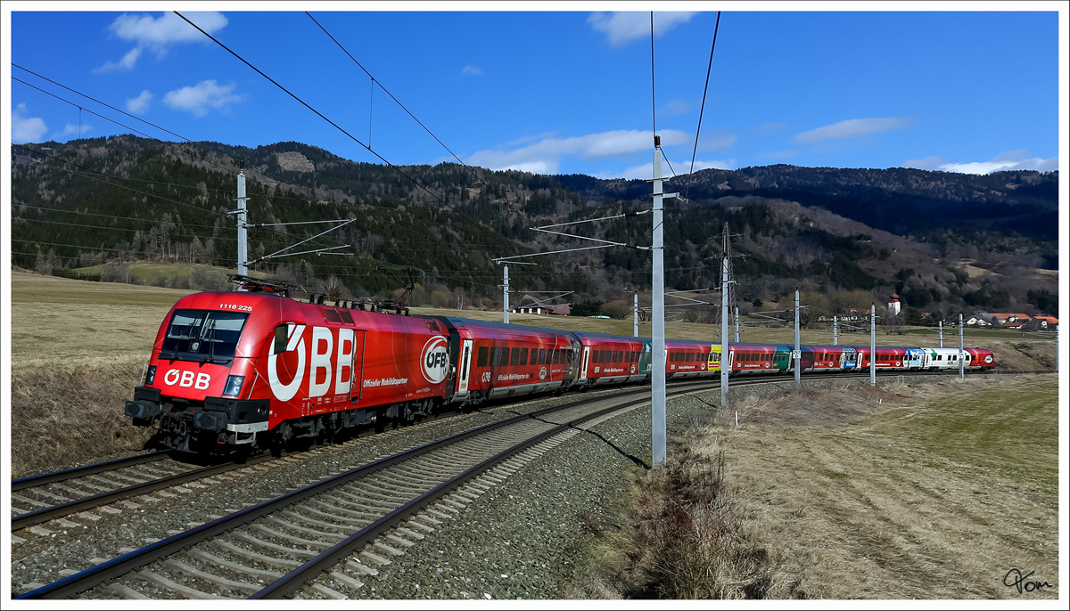 ÖFB Railjet 1116 225 auf der Fahrt von Wien Hbf nach Villach. 
Unzmarkt 26_02_2016