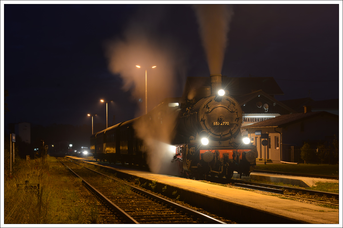 ÖGEG 657.2770 am 18.10.2019 bei der abendlichen Fotosession in Mauerkirchen. 