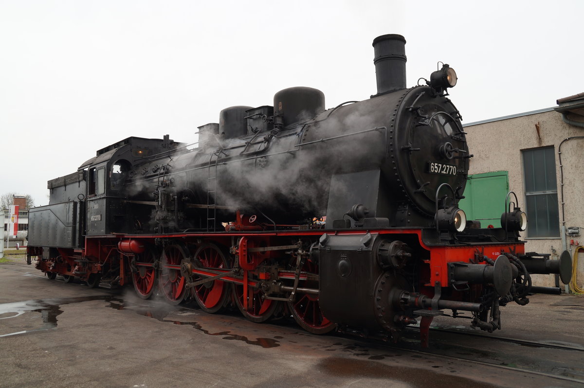 ÖGEG 657.2770 bei der Eröffnung 2016 in Ampflwang


01.05.2016