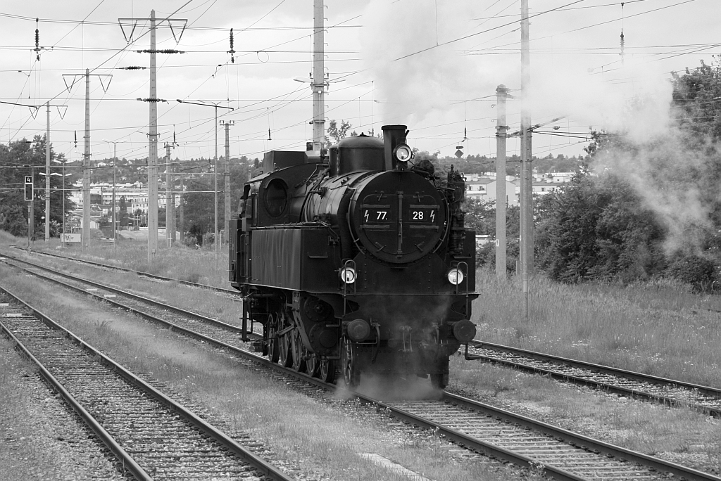 �GEG 77.28 am 11.Mai 2014 als SLP 14667 (Mistelbach - Heiligenstadt) im Bf. Wien Erdbergerl�nde.