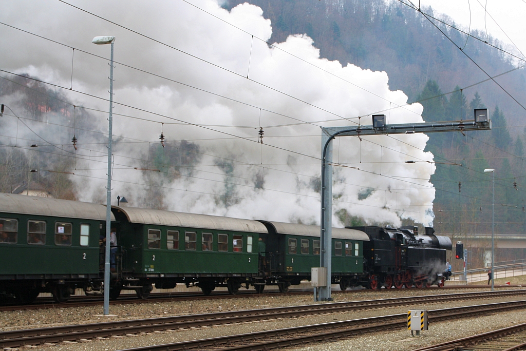 ÖGEG 78.618 fährt am 17.März 2018 aus dem Bahnhof Kleireifling.