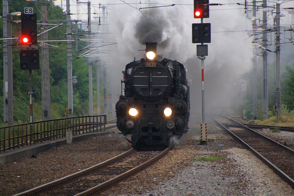 ÖSEK 310.23 am 17.September 2016 bei der Hst. Wien Grillgasse.