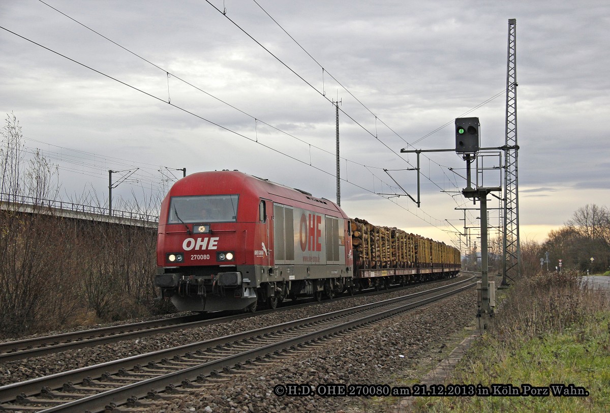 OHE 270080 mit Holzzug in K�ln Porz Wahn, Dezember 2013.