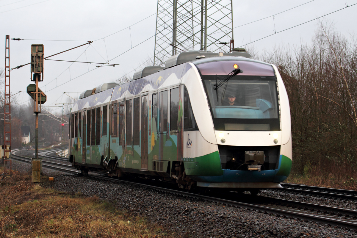 OLA 648 796-0 als RB 43 nach Dorsten unterwegs für NWB durchfährt Gelsenkirchen-Bismarck 20.12.2014