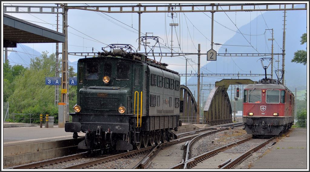 Oldtimer in Landquart. Ae 4/7 10997. (18.06.2015)