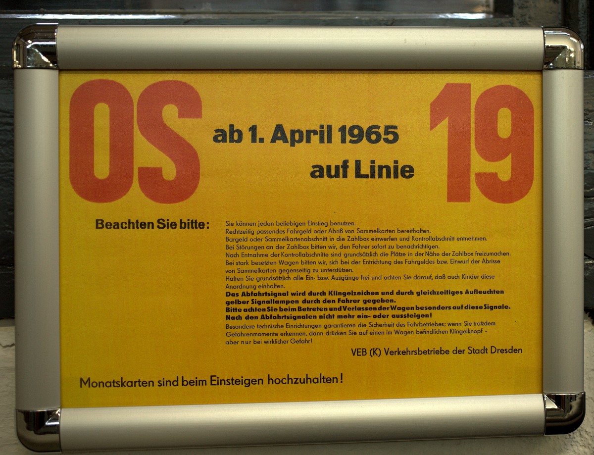  OS , wer weiß noch  was das bedeutet ?? Ohne Schaffner, mit Zahlbox.....dies ist nun auch schon wieder einige Jahrzehnte her...... Straßenbahmuseum Dresden Trachau.
25.04.2014 17:08 Uhr