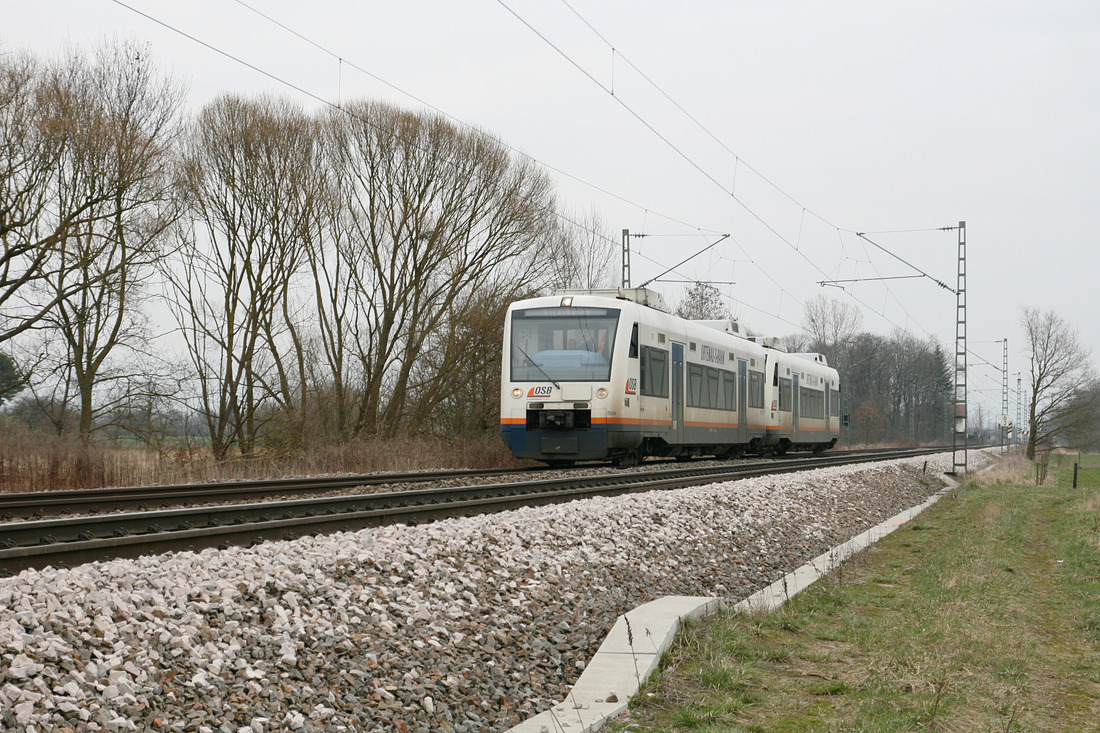 OSB VT 509  Oberharmersbach  + VT 512  Oppenau  // Aufgenommen zwischen Kork und Legelshurst. // 27. März 2013 