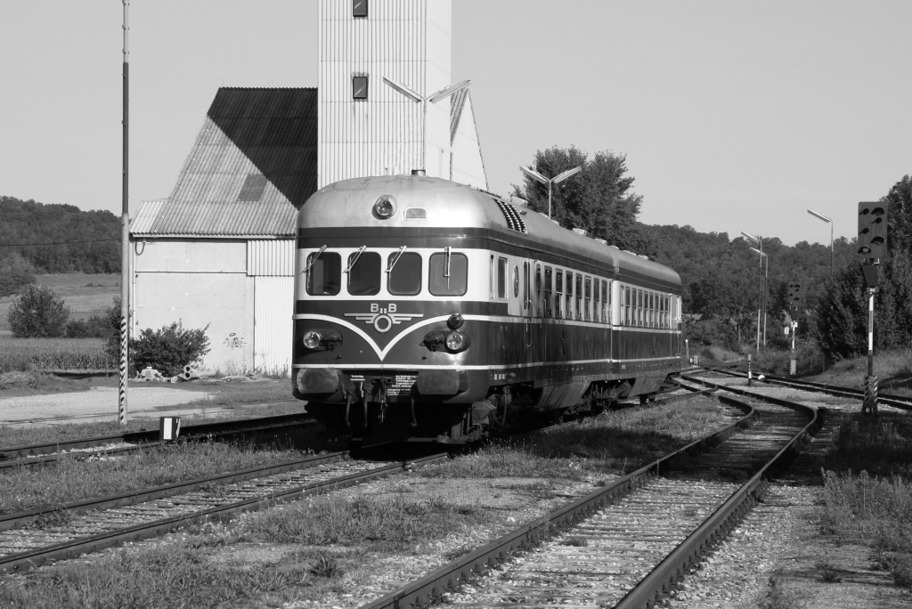 OSEK 5145.11 am 15.September 2019 im Bahnhof Groß Schweinbarth.