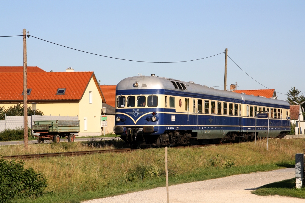 OSEK 5145.11 am 15.September 2019 als SR 17294 von Groß Schweinbarth in Pillichsdorf.
