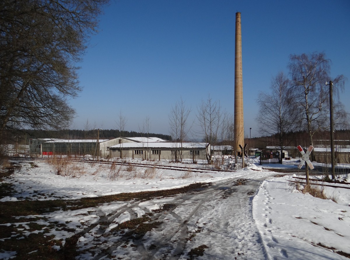 Paar Bilder der stillgelegten Strecke Schönberg-Hirschberg aus Tanna am 17.02.15 Ausfahrt Richtung Schönberg.