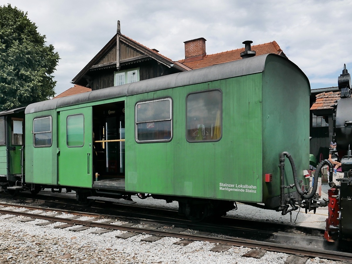 Packwagen der Stainzer Lokalbahn im Bahnhof Stainz, 04.08.2019 