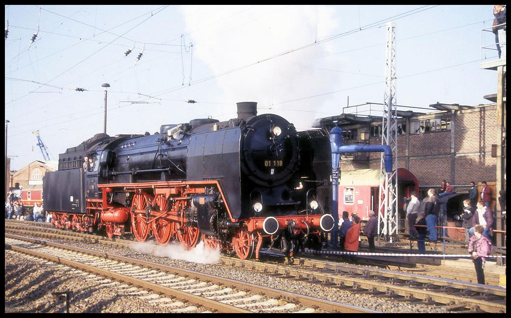 Parade am 26.10.1996 im BW Arnstadt: Dampflok 01118