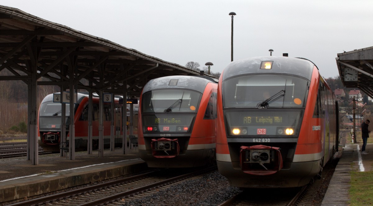 Parade: hier treffen 642 179, 642 630 und 642 042 in Nossen aufeinander.
13.12.2014 09:37 Uhr.  