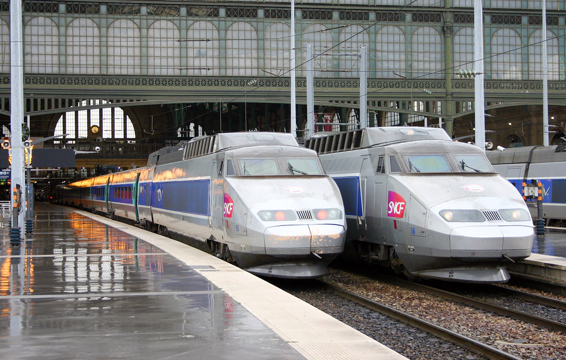 Paris, Gare du Nord // SNCF-Triebzüge 96 und 56 // 3. August 2006