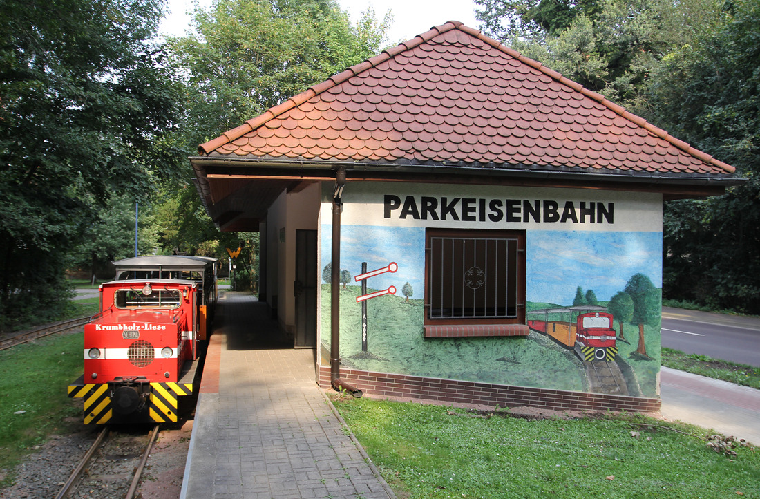 Parkeisenbahn Krumbholz; Lok  Krumbholz-Liese  // Bernburg (Bahnhof Rosenhag) // 30. August 2013
