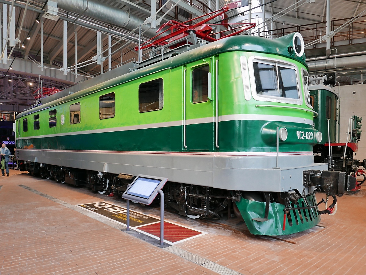 Passagier-Elok ЧС2-023, Baujahr 1962, im Russischen Eisenbahnmuseum in St. Petersburg, 4.11.2017 