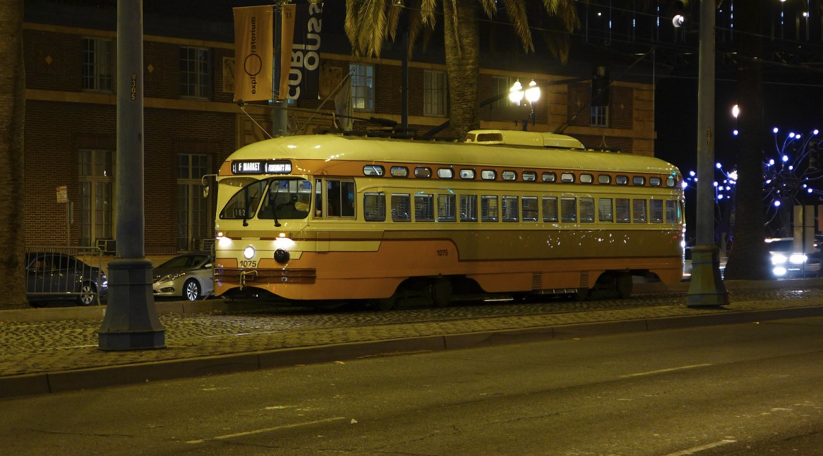 PCC 1075 (ex Newark) in den Farben v. Cleveland als Einsatzwagen bei der Embarcadero am 02.08.2014