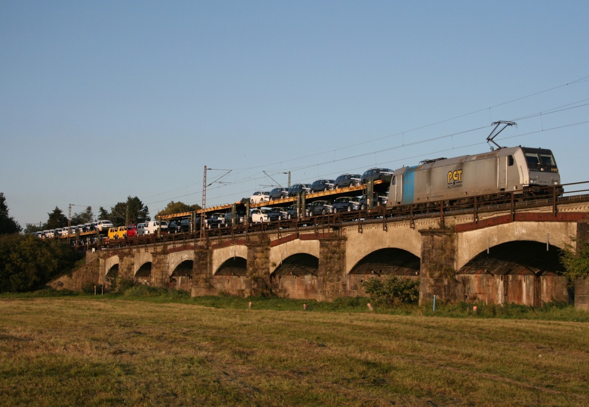 PCT 185 690 mit DGS 69269 (Bremen Rbf–M�nchen-Milbertshofen) am 01.10.2013 auf der Allerbr�cke zwischen Verden und Wahnebergen