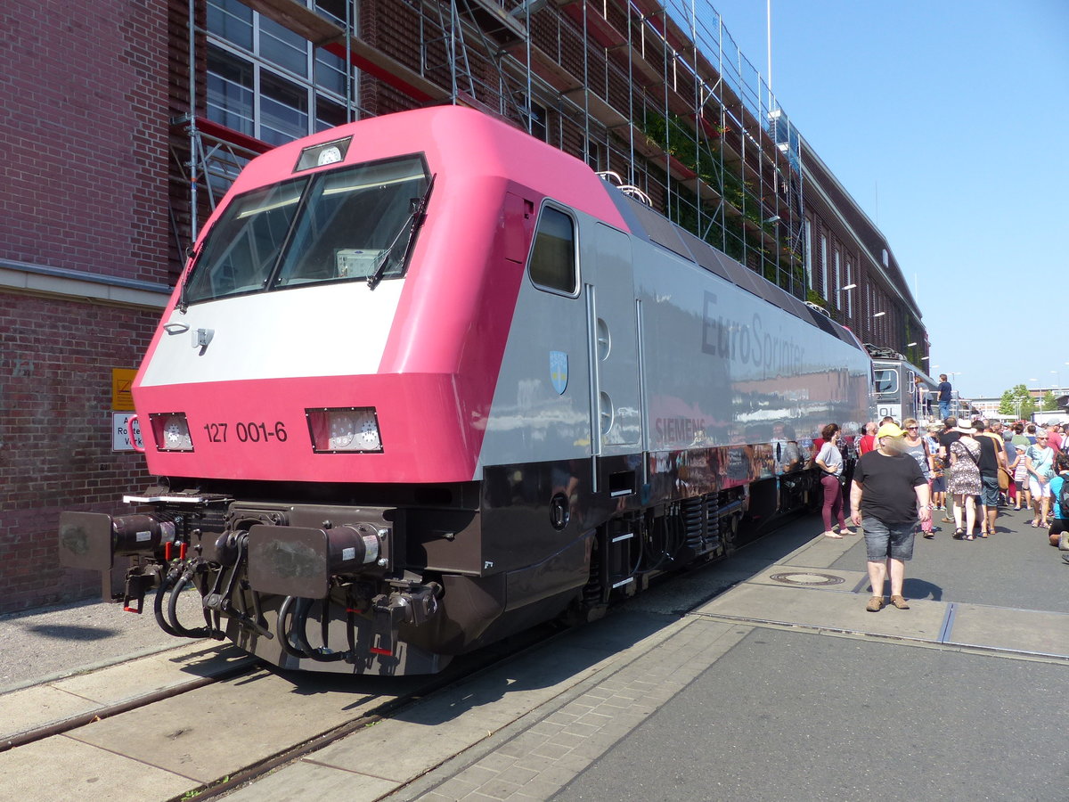 PCW 127 001-6 am 31.08.2019 beim Tag der offenen Tür im DB Werk Dessau. 