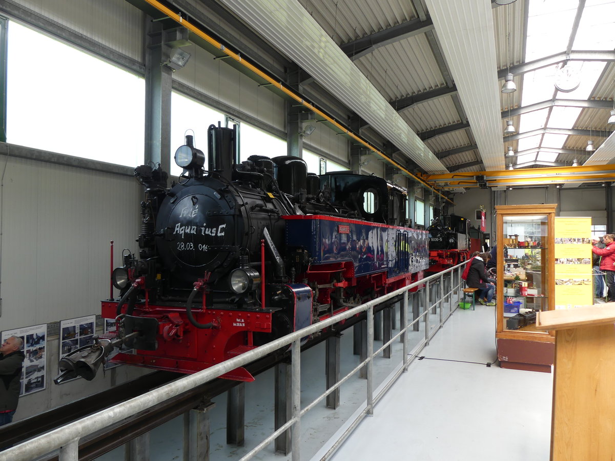 Pfingstdampf bei der Pressnitztalbahn.Abgestellt in der Fahrzeughalle wartet seit ihrer letzten Fahrt am 28.03.2016 die Aquarius C auf ihre Aufarbeitung.15.05.2016.