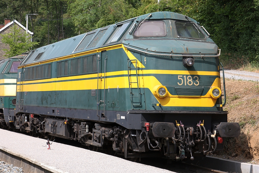 PFT/CFB 5183 (ex 200.83, Hersteller: Cockerill, ACEC und ABR, Baujahr: 1963, Fabr.Nr.: 3907) am 24.Juli 2026 im CFB Gare Spontin.