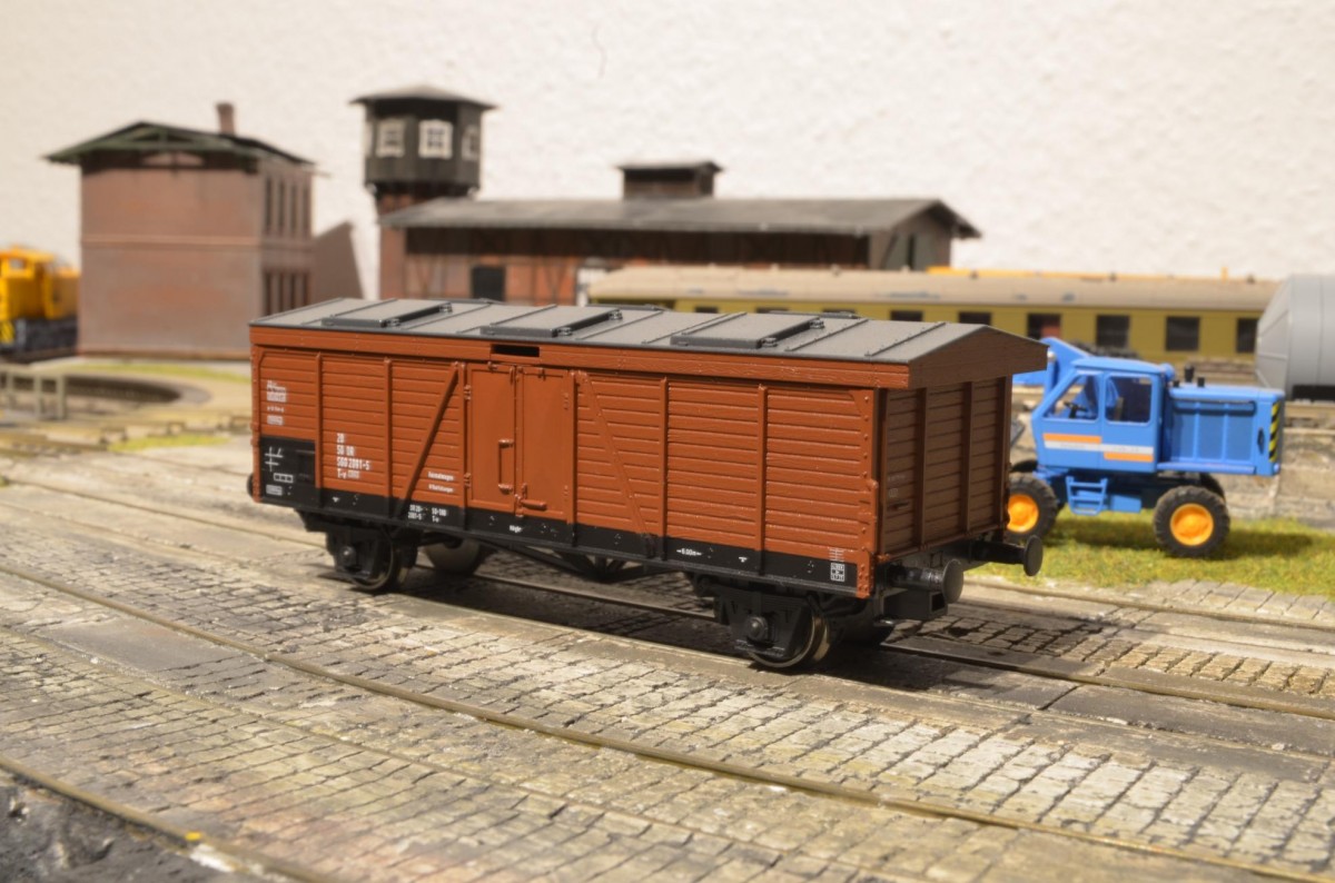 Piko 54103 Behelfskaliwagen Klappdeckelwagen DR 20 50 560 2091-5 T-v 5602 Foto: 02/2016