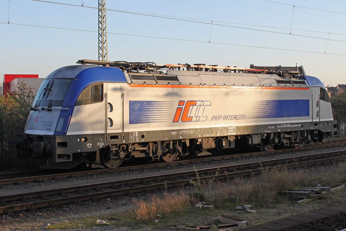 PKP 5 370 003 stand am 9.3.14 in Mönchengladbach Hbf abgestellt.