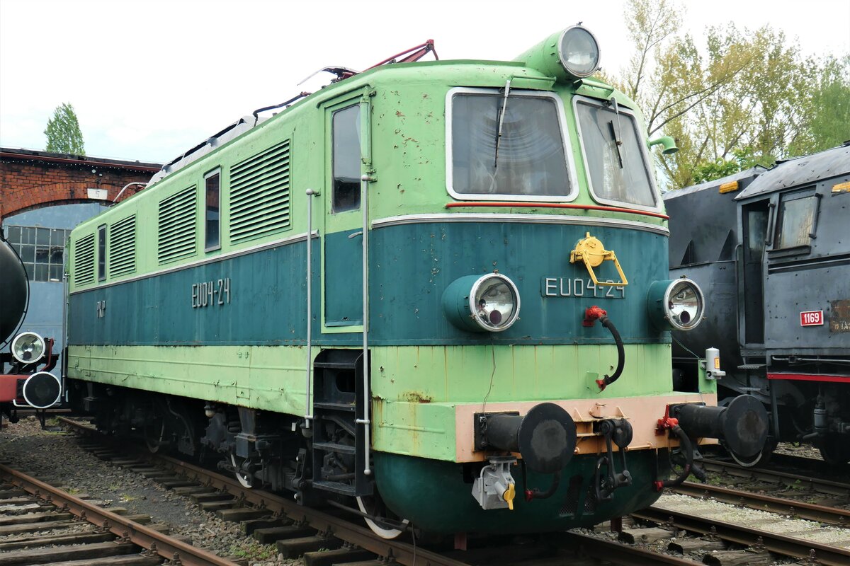 PKP-Baureihe EU-24, fotografiert am 13.05.2023 im Muzeum Kolejnictwa na Śląsku (Eisenbahnmuseum Jaworzyna Śląska) 