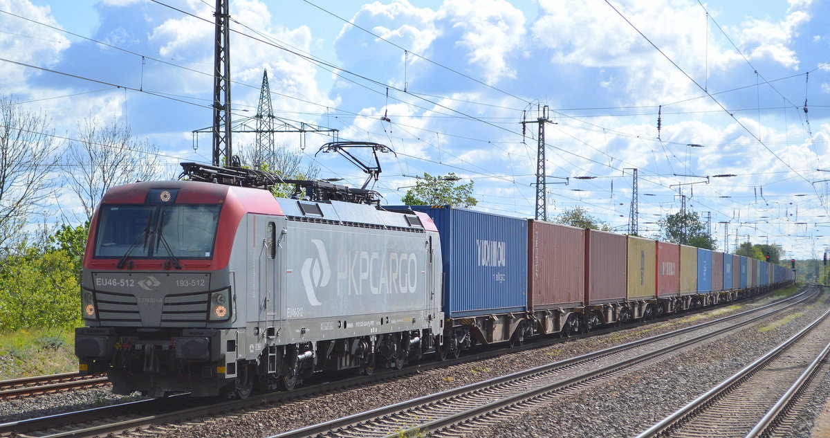 PKP CARGO S.A., Warszawa [PL] mit  EU46-512  [NVR-Nummer: 91 51 5370 024-9 PL-PKPC] und Containerzug am 05.05.20 Bf. Saarmund.