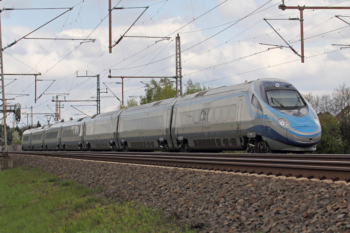 PKP IC 2 370 001-2 durchfährt Dedensen-Gümmer 19.4.2017