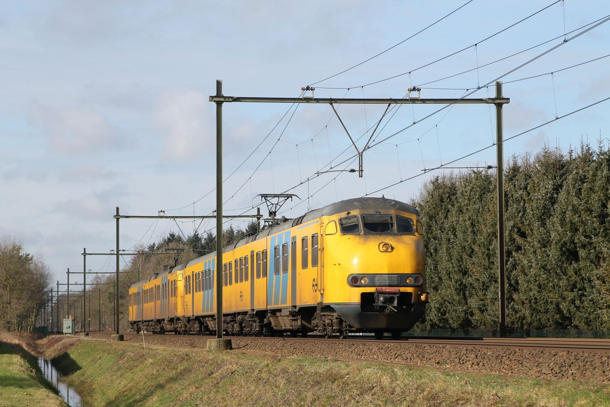 Plan V 474 und 456 mit 9637 Nijmegen-Deurne bei Deurne am 25-2-2015.