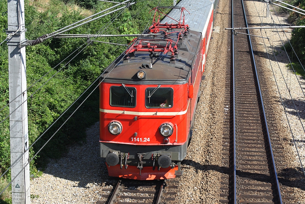 PLOK 1141.24 am 26.Juli 2015 vor dem EZ 14391 bei Perchtoldsdorf.