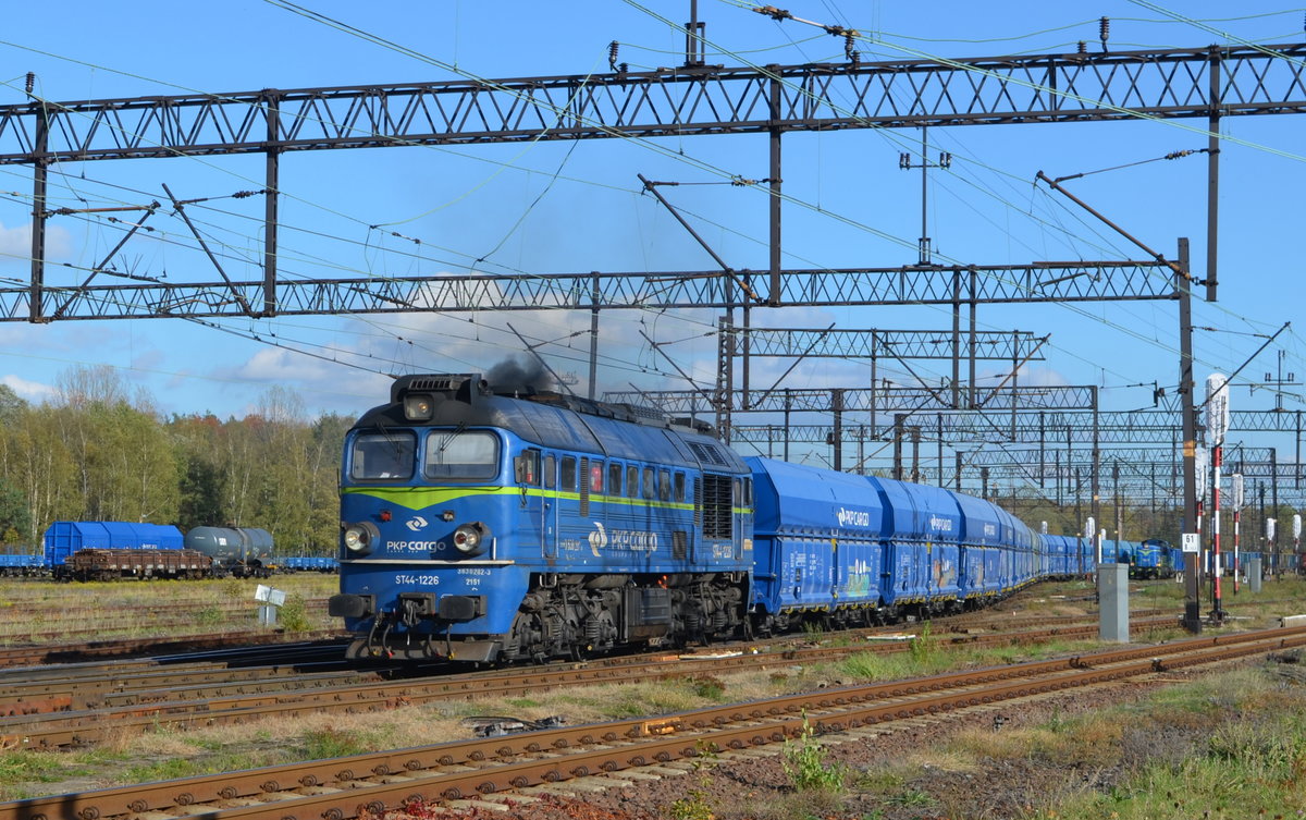 Polen: ST44-1226 / 630 282-3 PKPC PKP Cargo in Węgliniec / Kohlfurt 18.10.1019