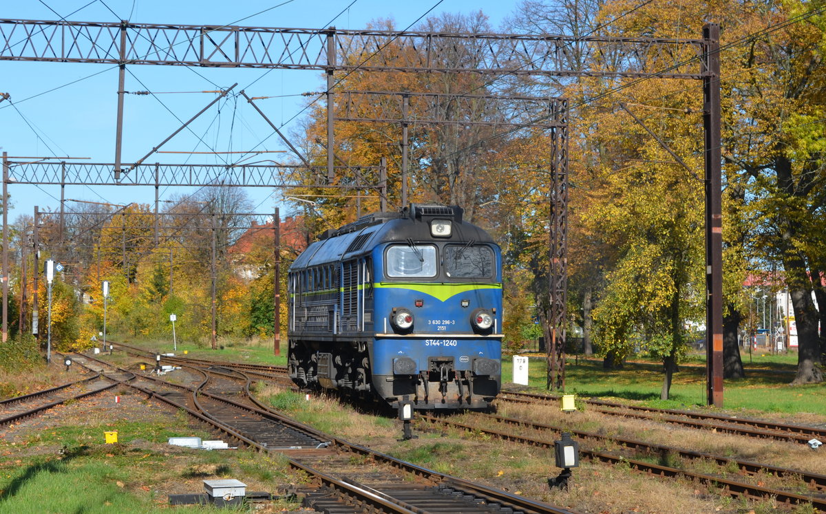 Polen: ST44-1240 / 630 296-3 PKPC PKP Cargo in Lauban im Bahnhof Lubań Śląski 18.10.1019