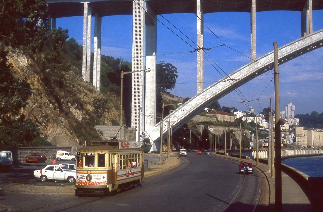 Porto 129, Rua do Passeio alegre, 14.09.1990.