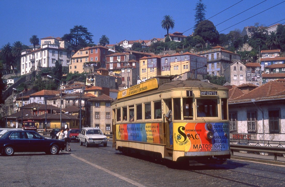 Porto 285, Rua da Miragaia, 14.09.1990.