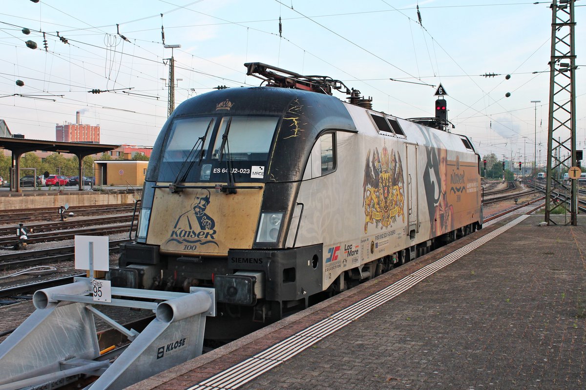 Portrait von MRCE/BTE ES 64 U2-023 (182 523-1)  Kaiser Franz Joseph von Österreich , als diese am frühen Morgen des 07.05.2019 abgestellt auf Gleis 95 im Badischen Bahnhof von Basel stand und auf ihren nächsten Einsatz wartete. AM Tag zuvor brachte sie einen polnischen Pilgerzug in die Schweiz.