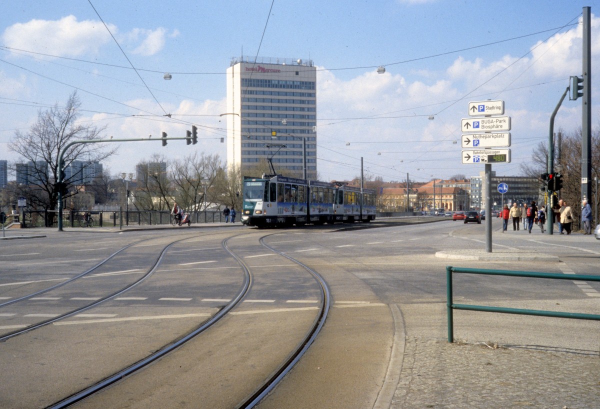 Potsdam VIP SL 92 (KT4DC 157+257) Lange Brcke am 9. April 2006.