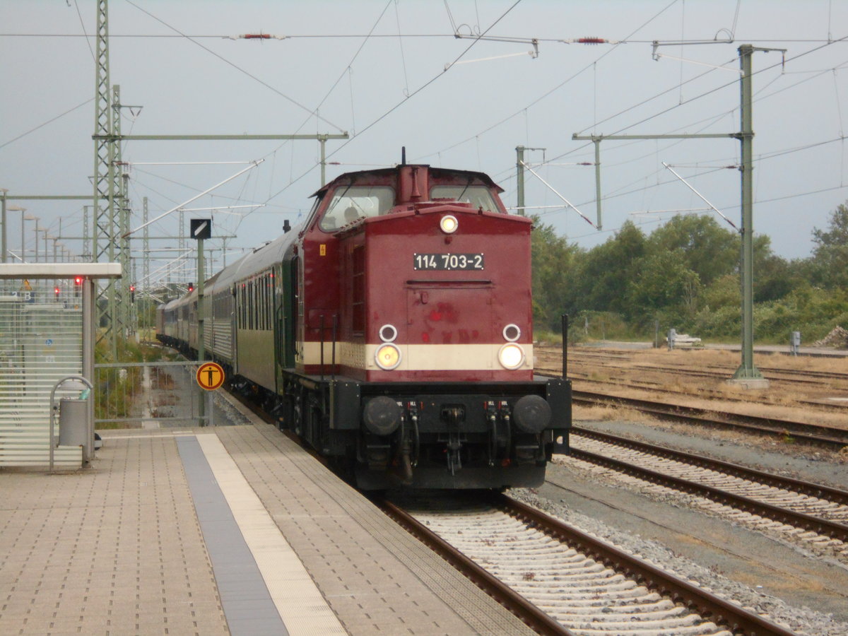 PRESS 114 703,mit dem Nachtsonderzug aus Zwickau,am 15.Juni 2019,in Bergen/Rügen.
