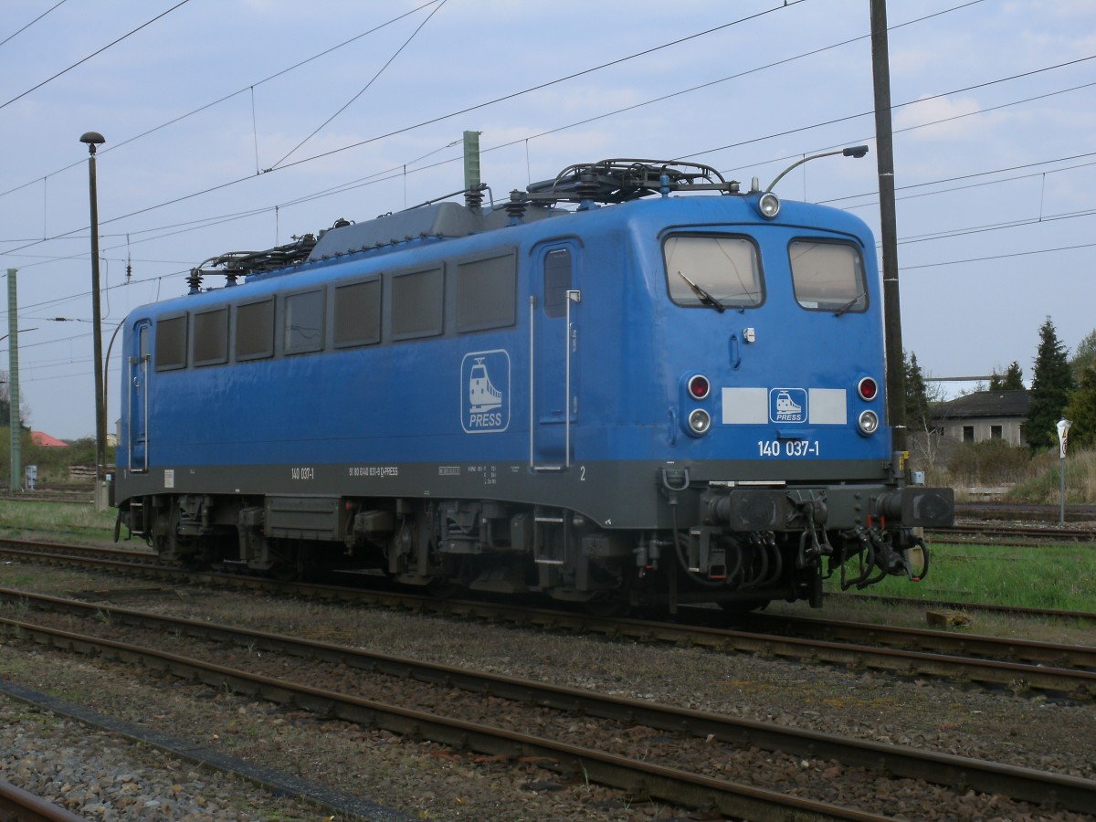 PRESS 140 037 stand den ganzen 25.April 2014 in Bergen/Rügen.