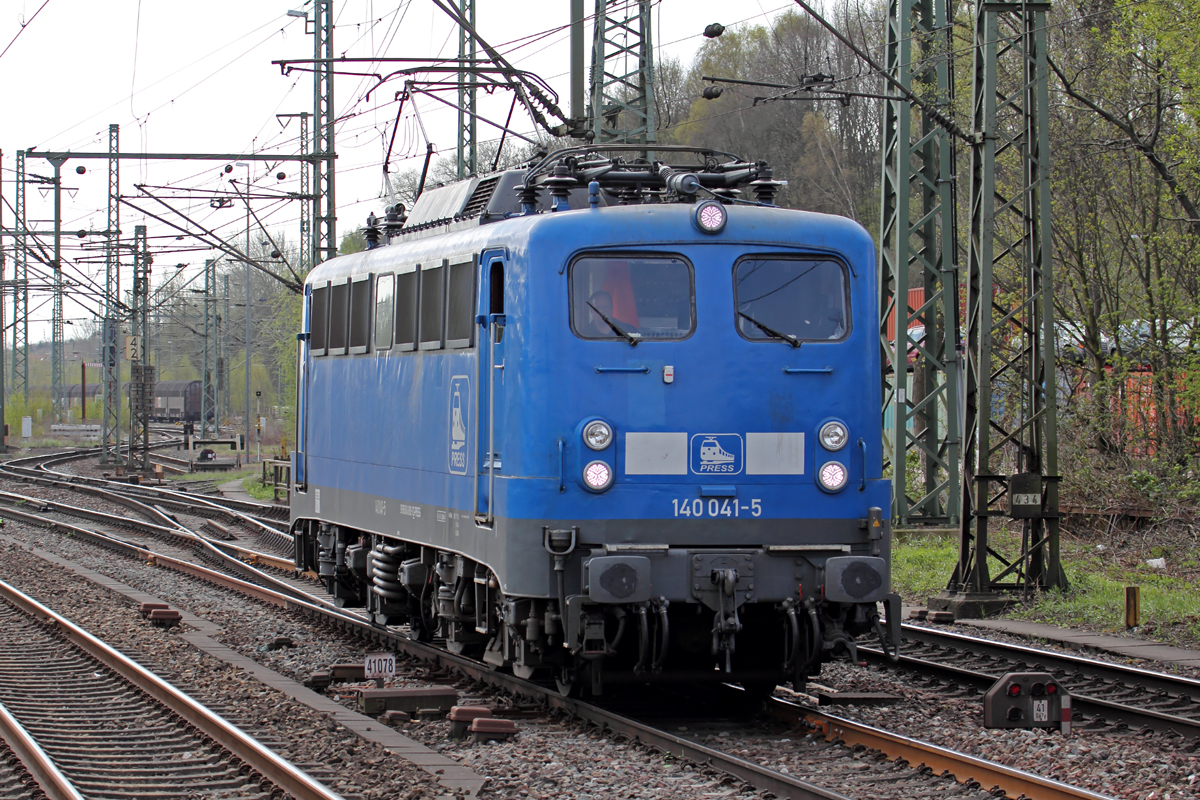 Press 140 041-5 durchfährt Hamburg-Harburg 20.4.2016